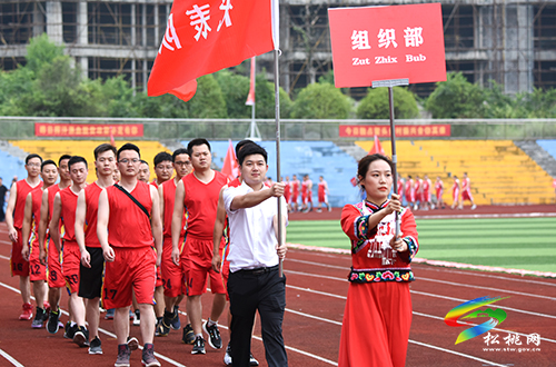 松桃舉辦“美麗鄉(xiāng)村”“三和錳業(yè)杯”職工籃球聯(lián)賽
