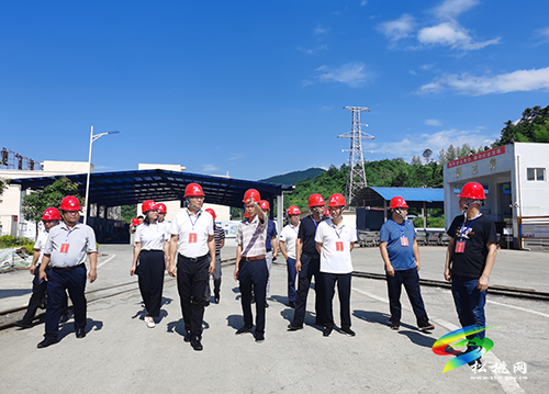縣人大常委會(huì)開展《銅仁市梵凈山保護(hù)條例》執(zhí)法檢查