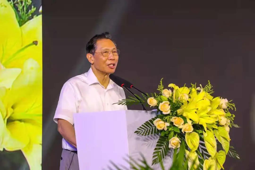 你關心的疫情問題，鐘南山給出最新研判！