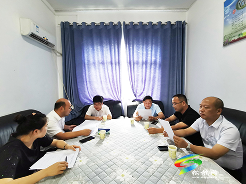 石敏到長興堡鎮(zhèn)指導(dǎo)黨員代表大會籌備工作