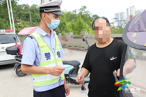 松桃交警大隊從嚴治理摩托車、電動摩托車不松勁