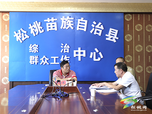 吳廷友接訪真情實意解民憂