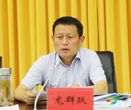 松桃苗族自治縣第十一屆村（社區(qū)）“兩委”換屆工作專(zhuān)題調(diào)度會(huì)召開(kāi)