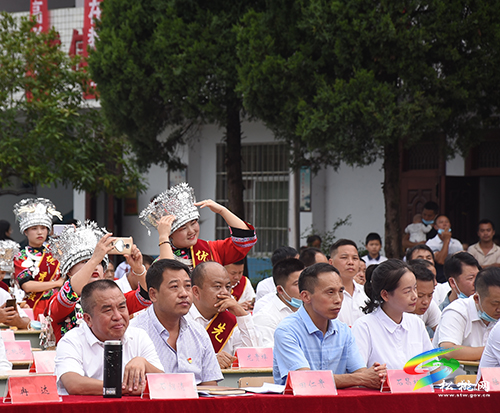 賡續(xù)百年初心 擔(dān)當(dāng)育人使命——黃板鎮(zhèn)舉辦系列活動(dòng)熱烈慶祝第37個(gè)教師節(jié)