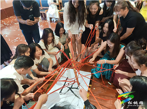 松桃實(shí)驗(yàn)幼兒園舉辦“賡續(xù)百年初心　擔(dān)當(dāng)育人使命”慶典活動(dòng)