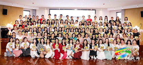 松桃實(shí)驗(yàn)幼兒園舉辦“賡續(xù)百年初心　擔(dān)當(dāng)育人使命”慶典活動(dòng)