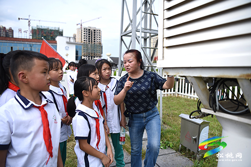 松桃：氣象科普教育基地迎師生參觀