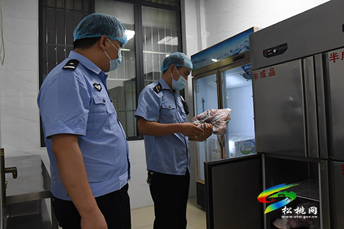 加強“雙節(jié)”食品監(jiān)管 守護群眾“舌尖安全”