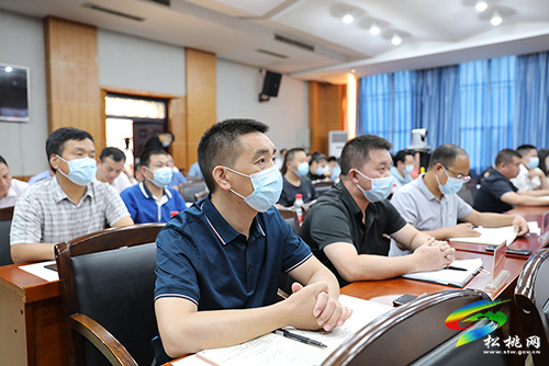 全縣信訪維穩(wěn)、安全生產(chǎn)和疫情防控電視電話會議召開