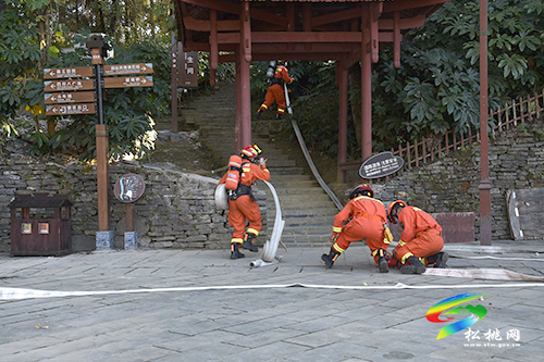 “滅火演練”進景區(qū)，“旅游兩會”安全有保障