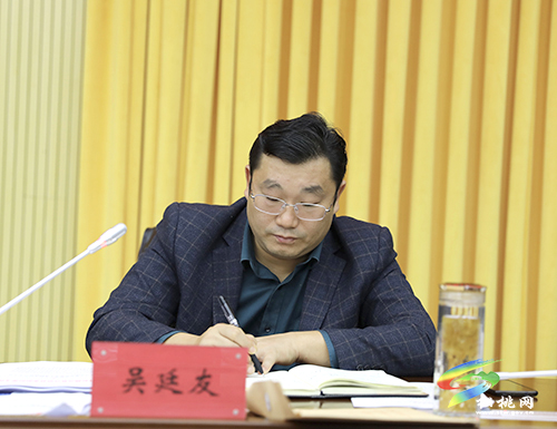 ​松桃苗族自治縣村（社區(qū)）“兩委”換屆工作領(lǐng)導(dǎo)小組暨提醒談話專題會(huì)召開