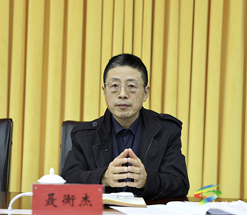 中共松桃苗族自治縣委2021年第32次常委會(huì)召開(kāi)