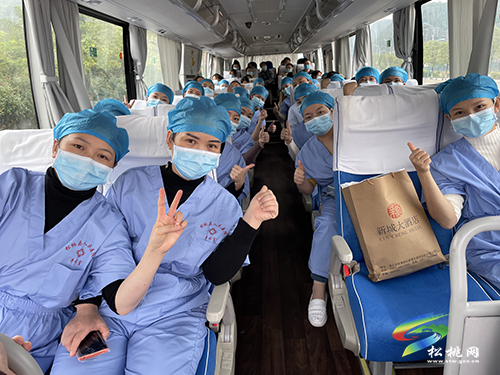 松桃人民醫(yī)院馳援遵義,致敬抗疫一線的醫(yī)務(wù)人員