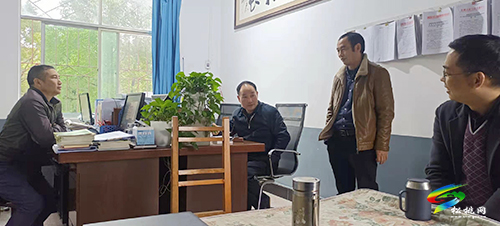 寨英鎮(zhèn)教育黨總支調(diào)研指導(dǎo)基層黨支部換屆選舉籌備工作
