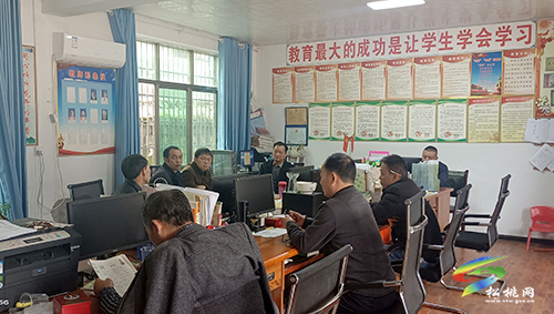 寨英鎮(zhèn)教育管理中心扎實(shí)開展教學(xué)常規(guī)檢查工作