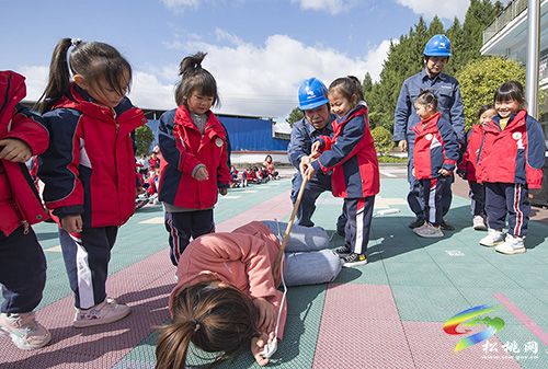 ​松桃：安全用電知識(shí)進(jìn)校園