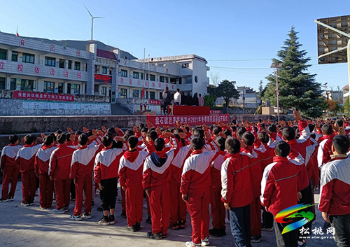​盤石：邊遠(yuǎn)山區(qū)的冬季校運(yùn)會