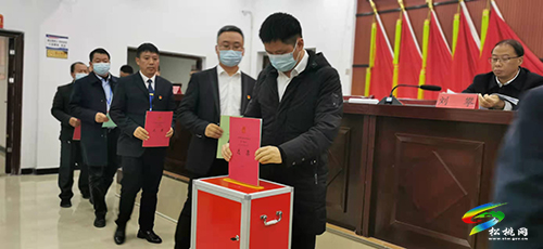 長(zhǎng)坪鄉(xiāng)第八屆人民代表大會(huì)第一次會(huì)議勝利召開