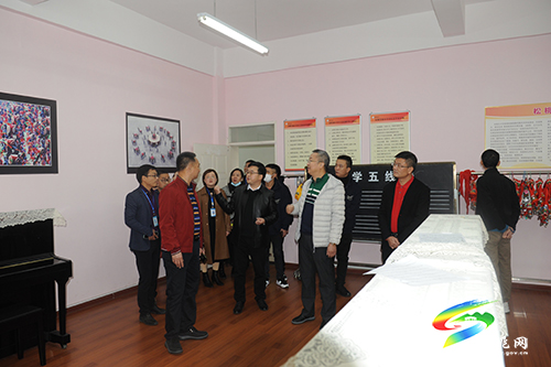 東莞市虎門鎮(zhèn)東方小學(xué)與松桃實(shí)驗(yàn)小學(xué)開展協(xié)作辦學(xué)交流活動