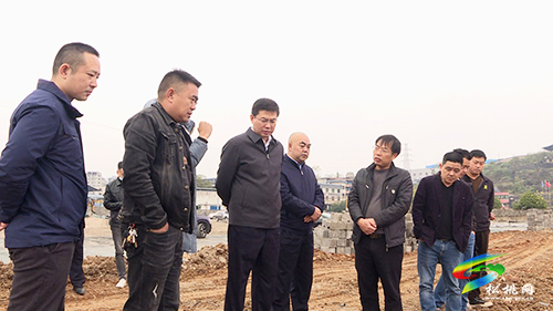 潘攀來松桃調(diào)研督導(dǎo)金地渣庫(kù)治理工作