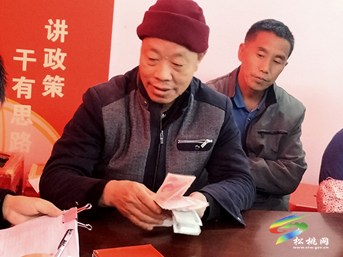 紀(jì)檢巡察組進(jìn)駐社區(qū) 為民排憂解難