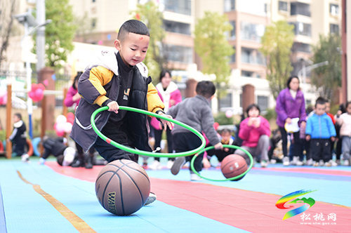 松桃多彩趣味活動 促進(jìn)兒童快樂成長