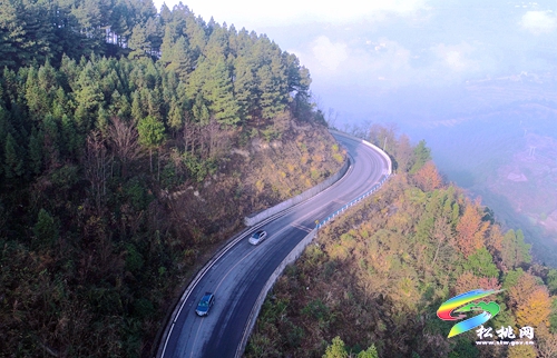 松桃：山村路風光美