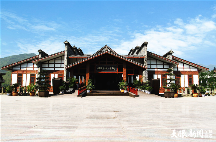 2021年玩轉(zhuǎn)多彩貴州,請收藏12個月主題旅行打卡清單!