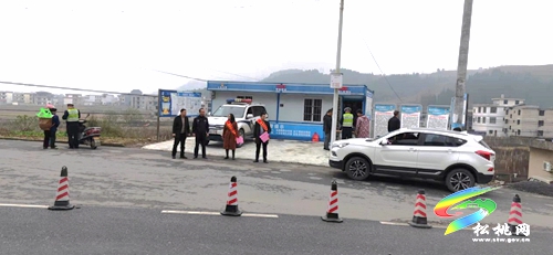 普覺鎮(zhèn)開展冬季道路交通專項整治行動