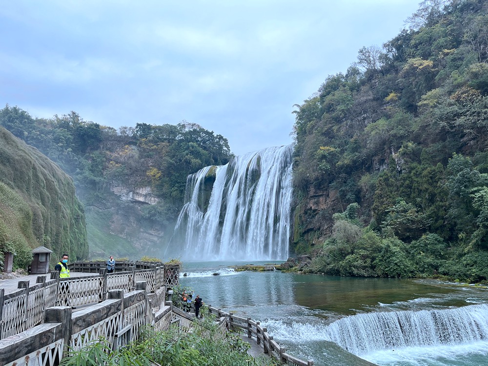 風景名勝區(qū)遞出環(huán)?！靶旅宝螯S果樹景區(qū)負氧離子濃度遠超“空氣清新”最高標準