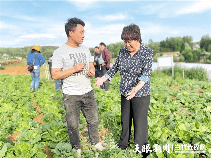 《貴州日?qǐng)?bào)》刊登乾興平文章：衷心擁護(hù)“兩個(gè)確立” 忠誠(chéng)踐行“兩個(gè)維護(hù)”｜寫在全省上下深入學(xué)習(xí)宣傳貫徹黨的十九屆六中全會(huì)精神之際