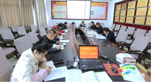 松桃政務(wù)服務(wù)中心積極開展法制宣傳 大力弘揚(yáng)憲法精神