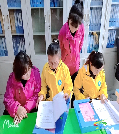 三都水族自治縣第三幼兒園到松桃實(shí)驗(yàn)幼兒園開(kāi)展觀摩交流