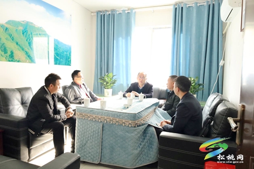 周迪到永安鄉(xiāng)易地扶貧搬遷安置點調(diào)研平安銅仁建設(shè)相關(guān)工作