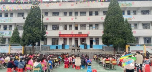 平頭鎮(zhèn)：法制教育進校園　安全知識護成長