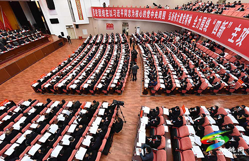 ?松桃苗族自治縣第十七屆人民代表大會第一次會議隆重開幕