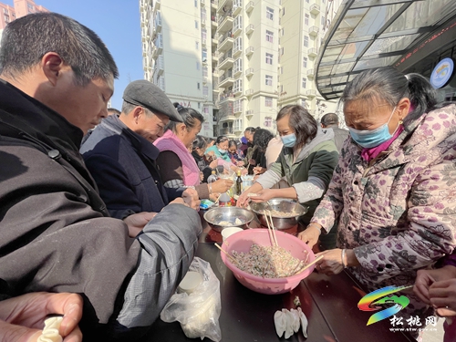 育才社區(qū)：情暖冬至節(jié)　濃濃餃子情