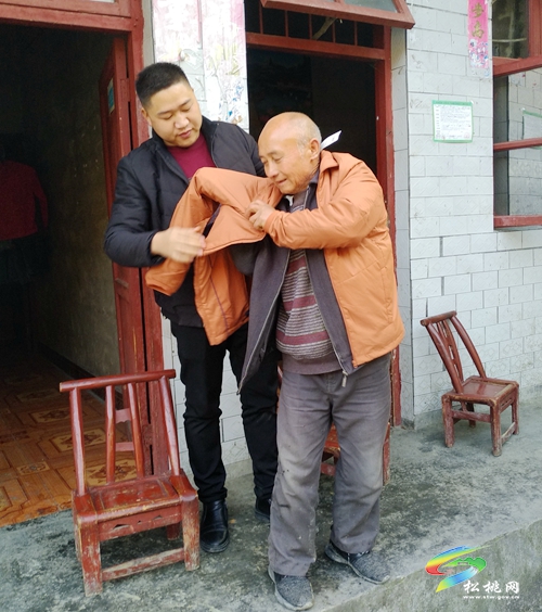 寒冬送溫暖,真情暖人心格老溪村扎實(shí)開(kāi)展“我為群眾辦實(shí)事”活動(dòng)