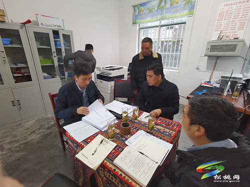 黃沛民到大路鎮(zhèn)大溪村調(diào)度鞏固脫貧成果后評估工作