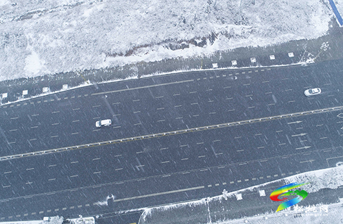 松桃：抗雪凝保暢通