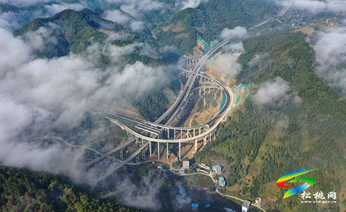​沿印松高速建成通車(chē)