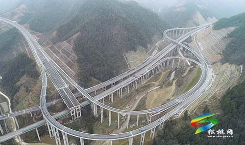 ​沿印松高速建成通車(chē)