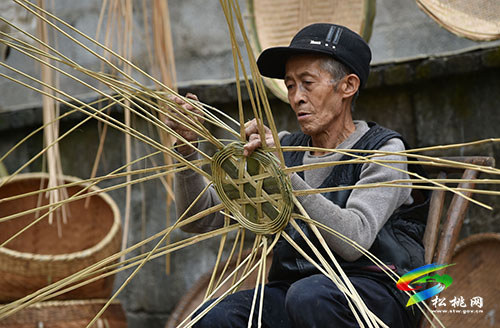 【最美高速路 一品沿印松】沿著沿印松高速看苗鄉(xiāng)松桃