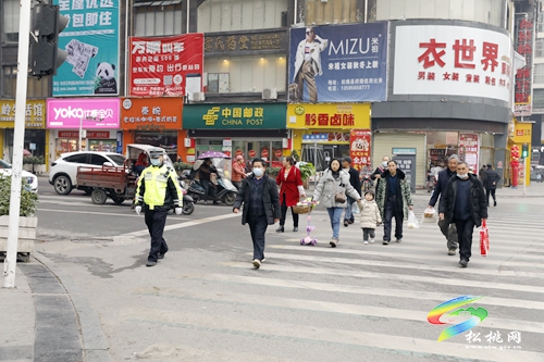松桃：節(jié)日我在崗　服務(wù)不停歇