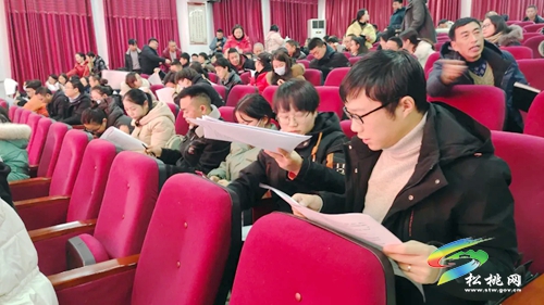 松桃職校開展干部職工理論考試