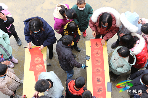 松桃：凝聚大學(xué)生力量　為鄉(xiāng)村教育注入青春活力