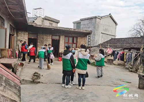黃板鎮(zhèn)：新時代文明實踐“三送”活動　助推大美苗鄉(xiāng)暖冬行動
