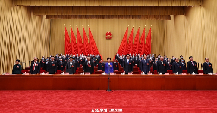【省“兩會(huì)”報(bào)道】省十三屆人大五次會(huì)議隆重開幕