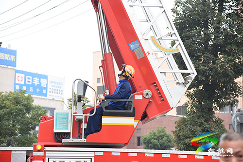 消防救援大隊：開展高層建筑測試 成功“救”出消防通道