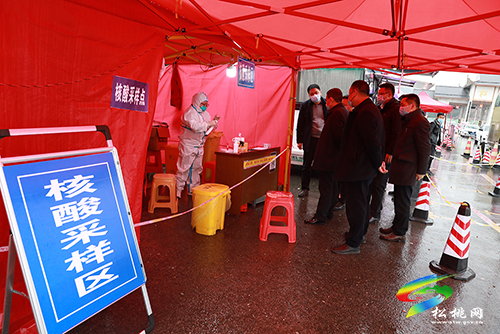 龍群躍帶隊(duì)開展春節(jié)走訪慰問活動(dòng)